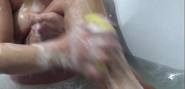 I shaved my pussy and washed my body. Masturbating